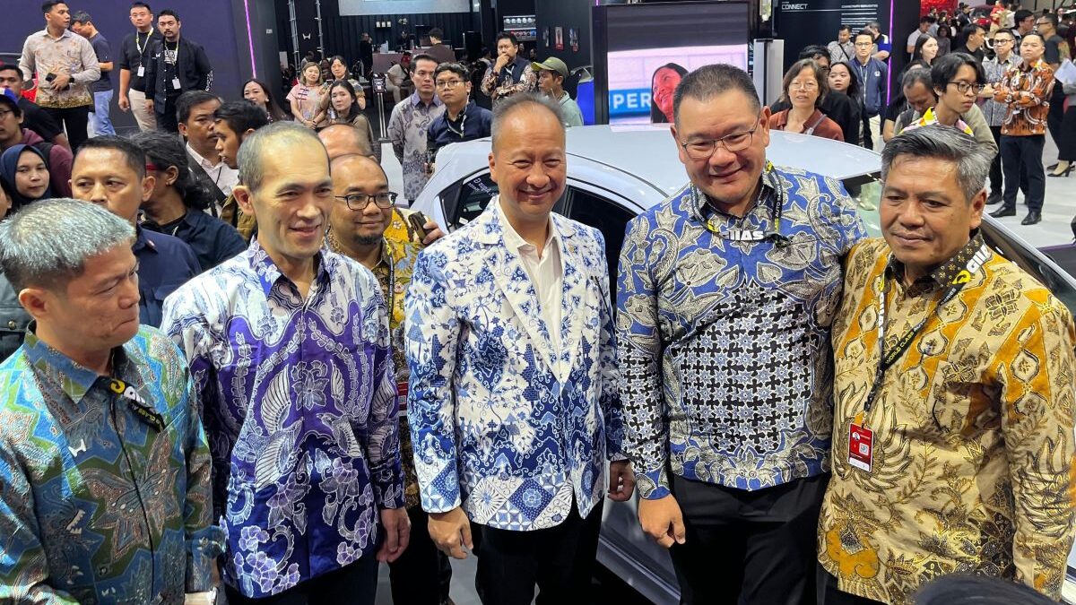 Indonesia shifts from automotive market to production base: Minister