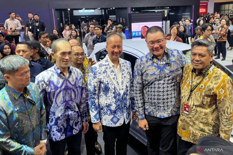 Indonesia shifts from automotive market to production base: Minister